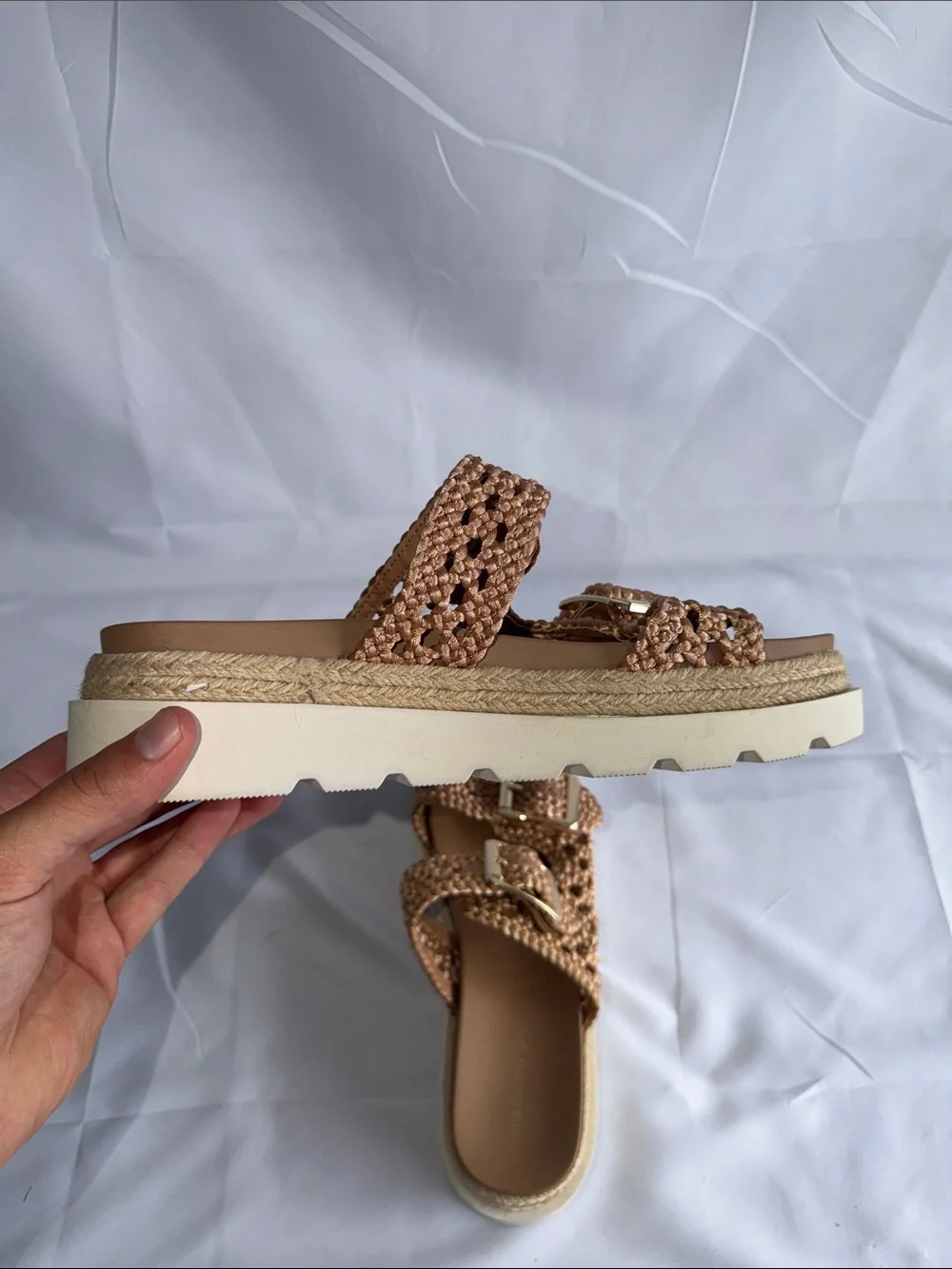 Madden Girl Mythical Crochet Platform Slide Sandals Natural 10 Like New - Picture 4 of 6